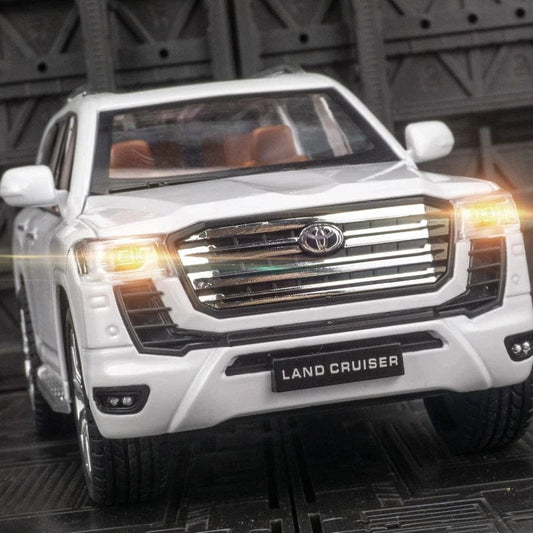1:24 Scale Toyota Land Cruiser LC300 Die-Cast Model Car