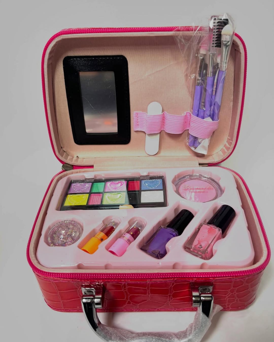 Princess Cosmetic Pack – Kids Makeup Vanity Case ✨