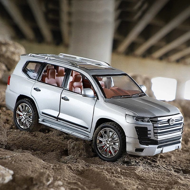 1:24 Scale Toyota Land Cruiser LC300 Die-Cast Model Car